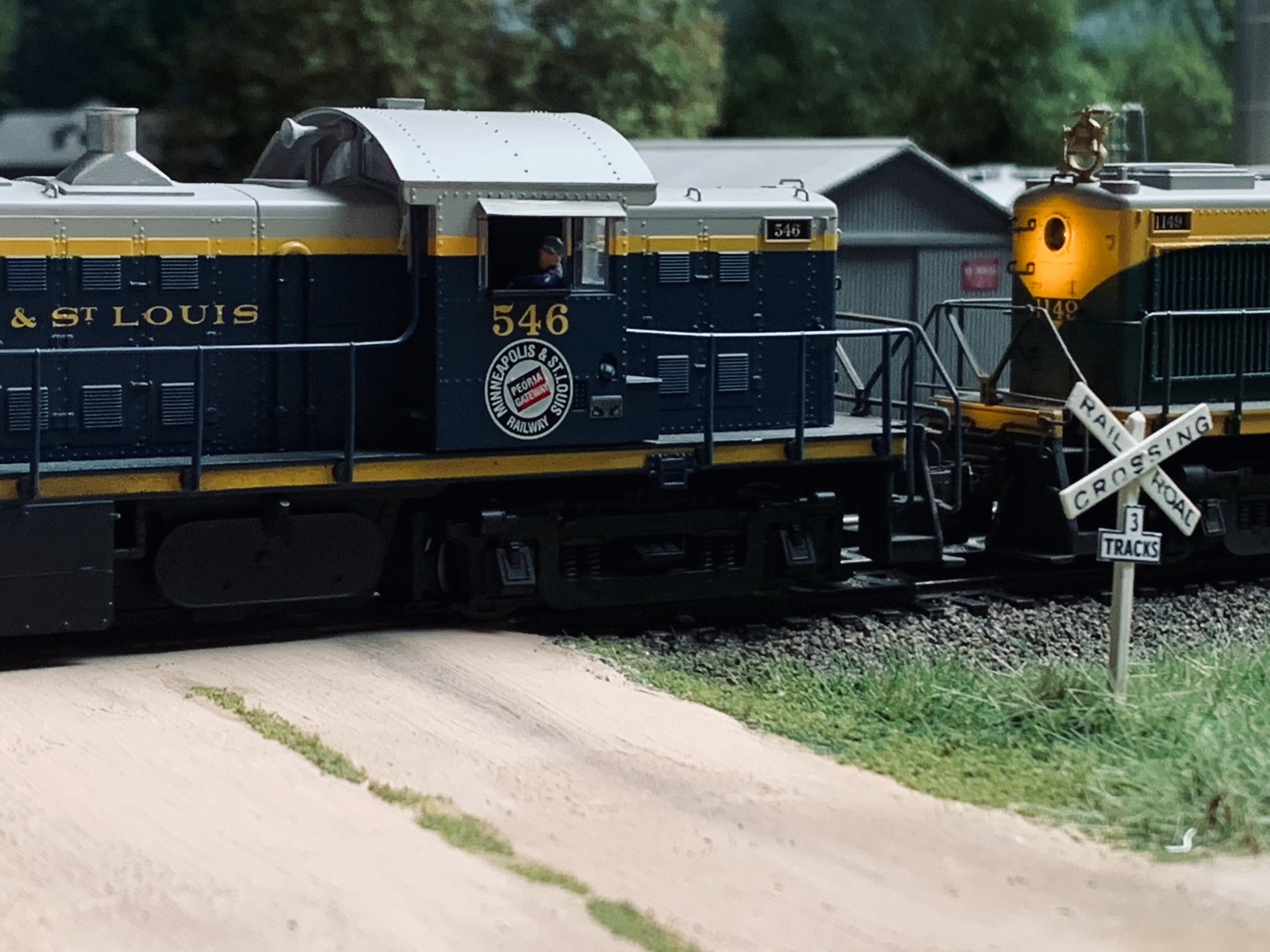 27F70C5C-D990-494C-9AE8-0753A3040453